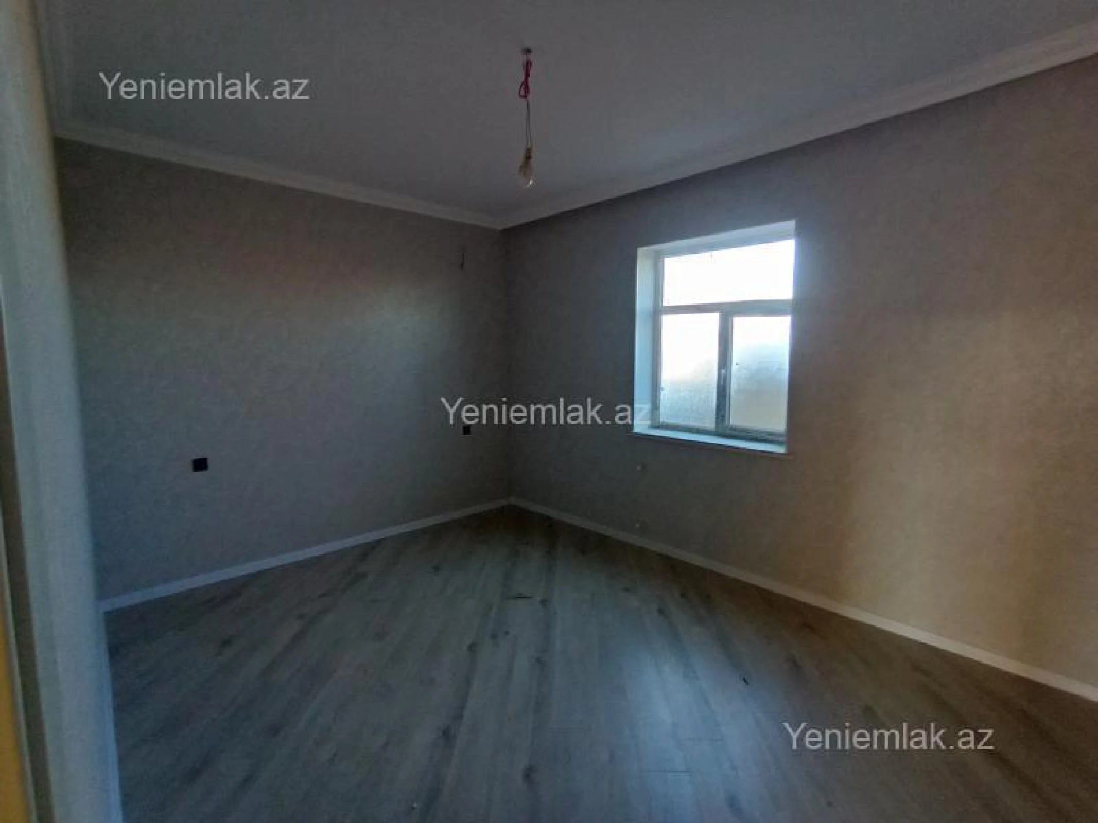 Satılır 4 otaqlı həyət evi 140 m²