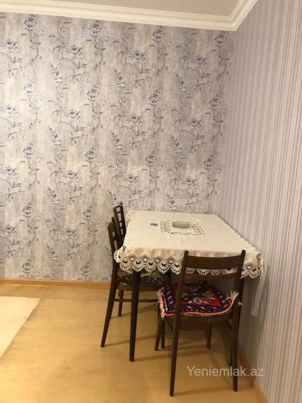 Satılır 1 otaqlı köhnə tikili 36 m²