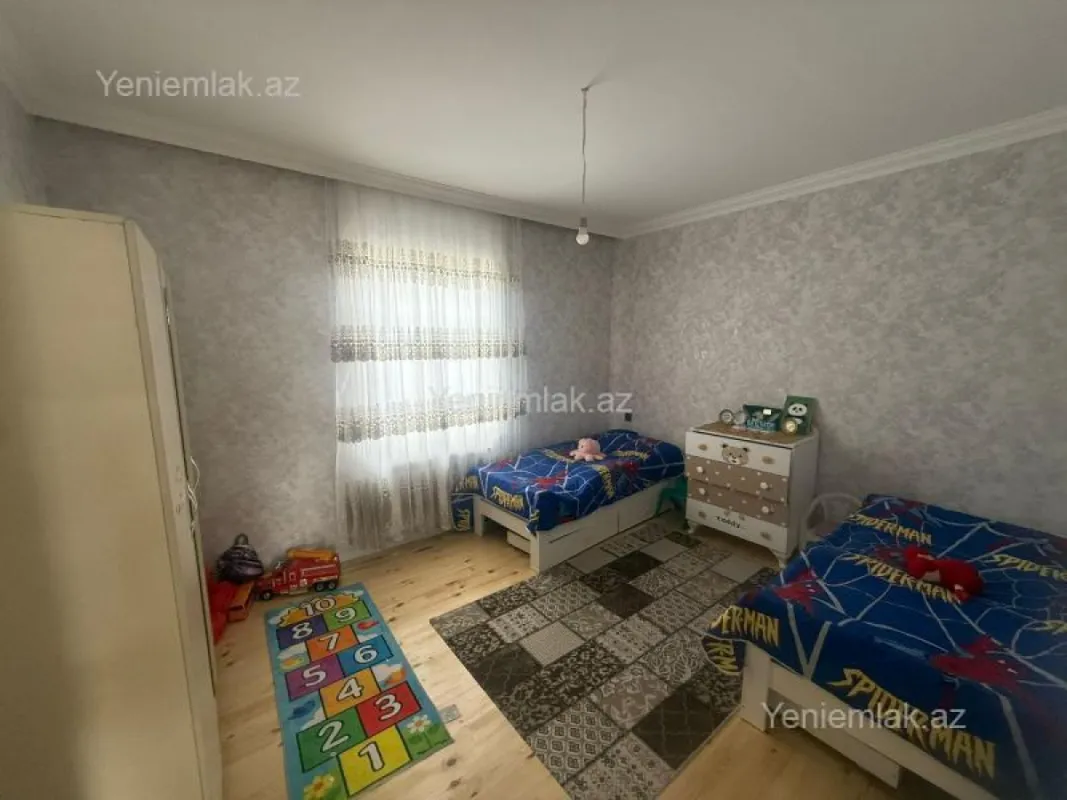 Satılır 4 otaqlı həyət evi 130 m²