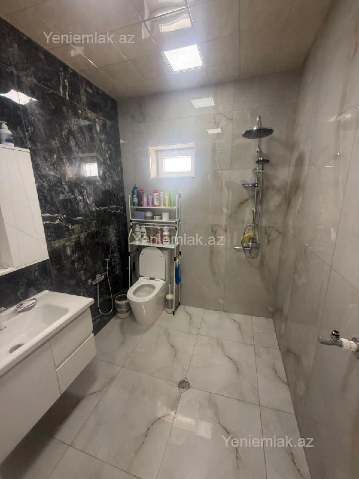 Satılır 4 otaqlı həyət evi 130 m²