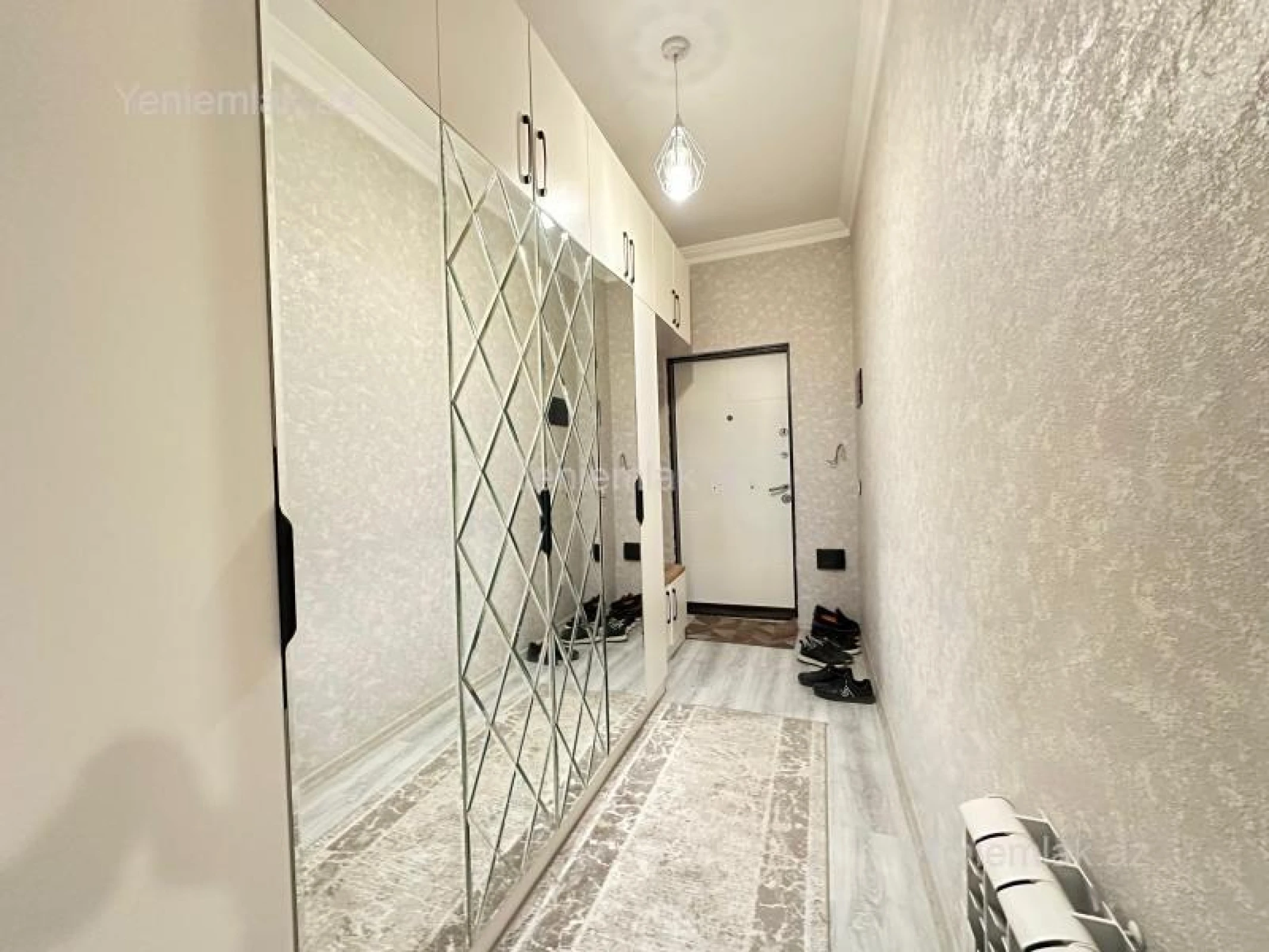 Satılır 2 otaqlı yeni tikili 90 m²