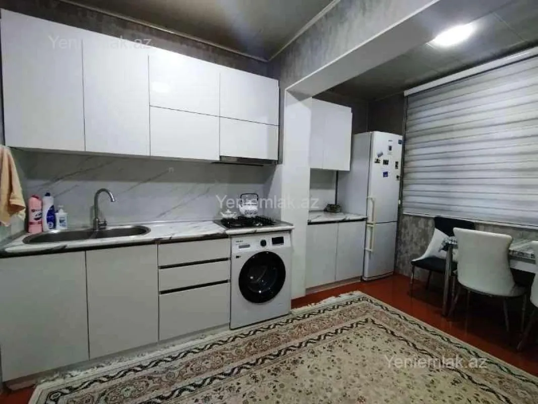Satılır 2 otaqlı köhnə tikili 60 m²