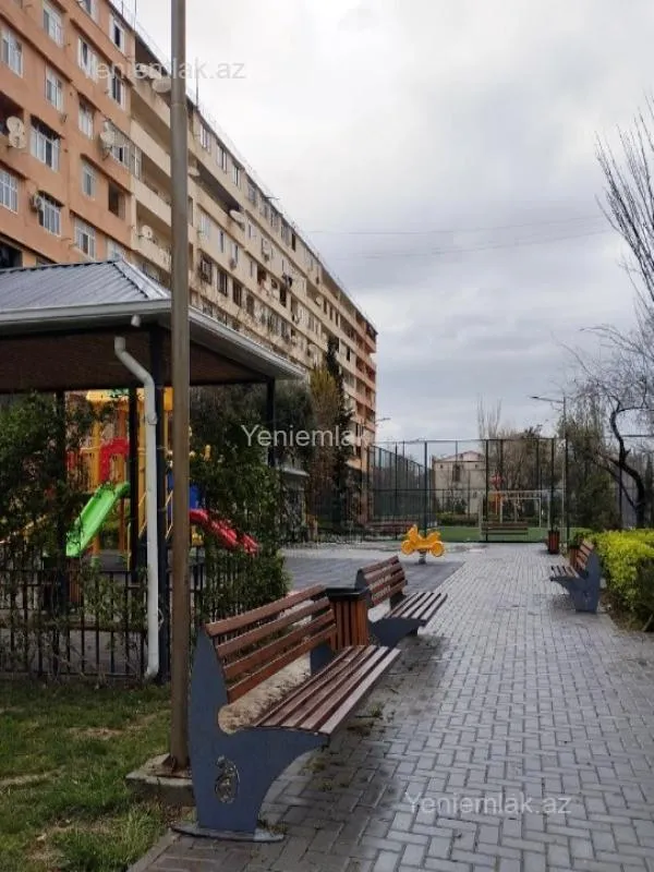 Satılır 2 otaqlı köhnə tikili 60 m²