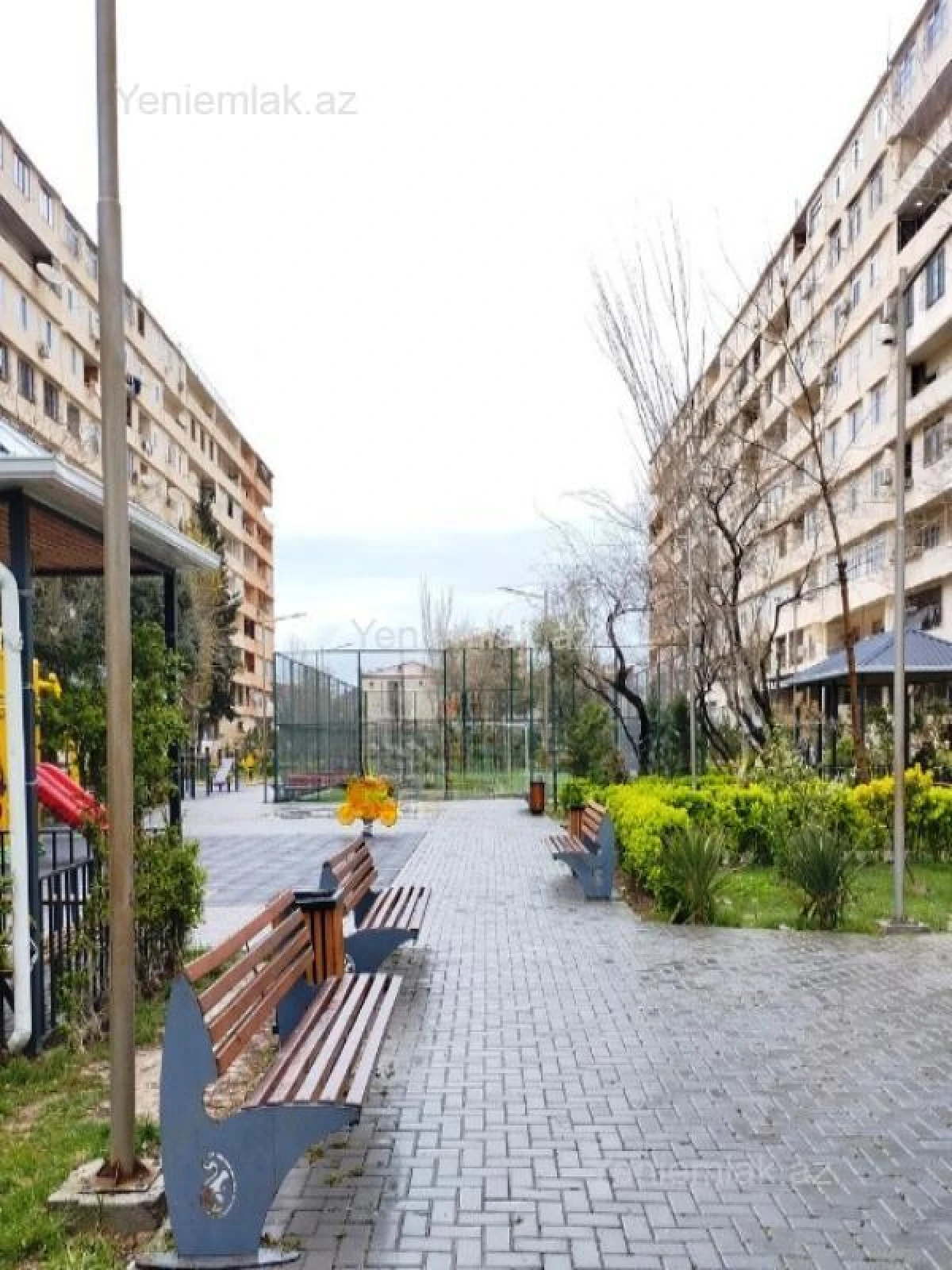 Satılır 2 otaqlı köhnə tikili 60 m²