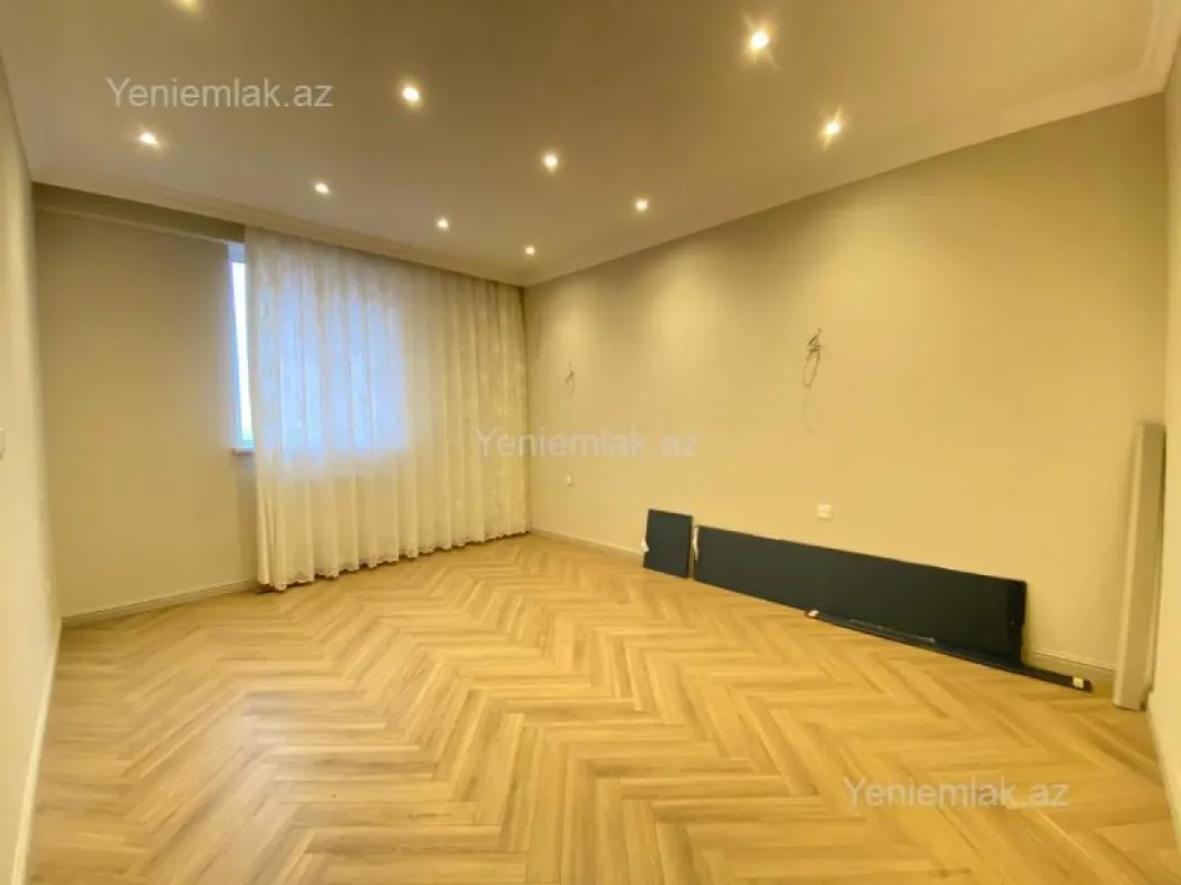 Satılır 3 otaqlı yeni tikili 103 m²