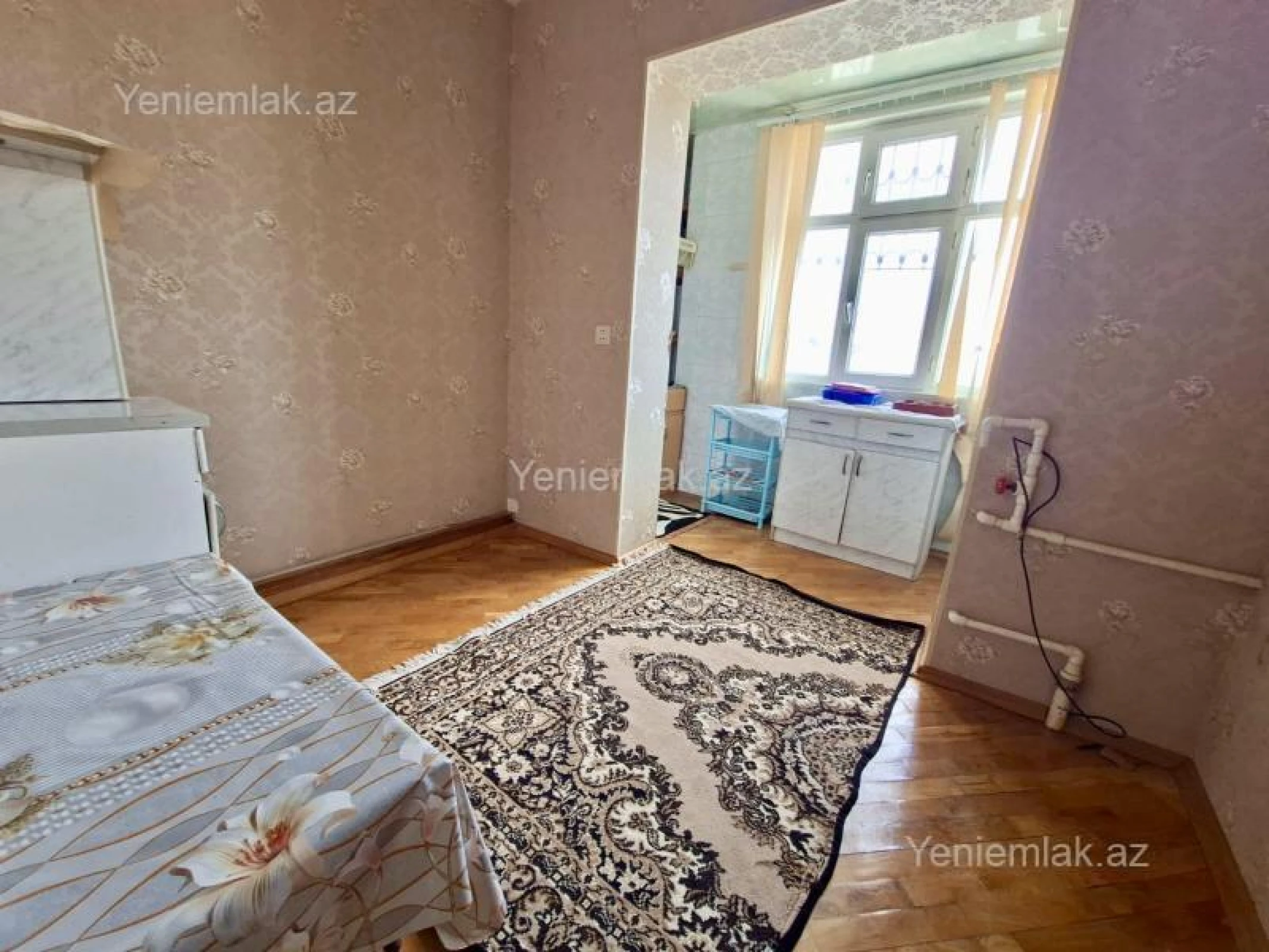 Satılır 1 otaqlı köhnə tikili 35 m²