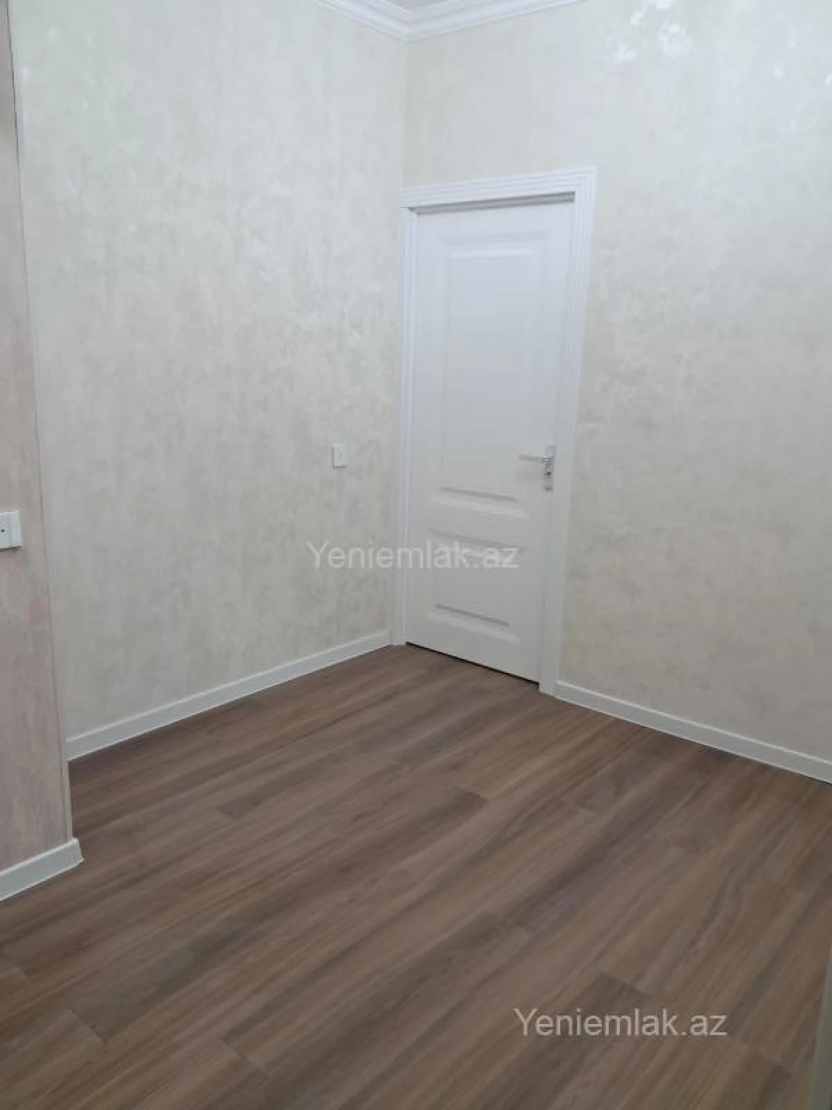 Satılır 2 otaqlı köhnə tikili 35 m²
