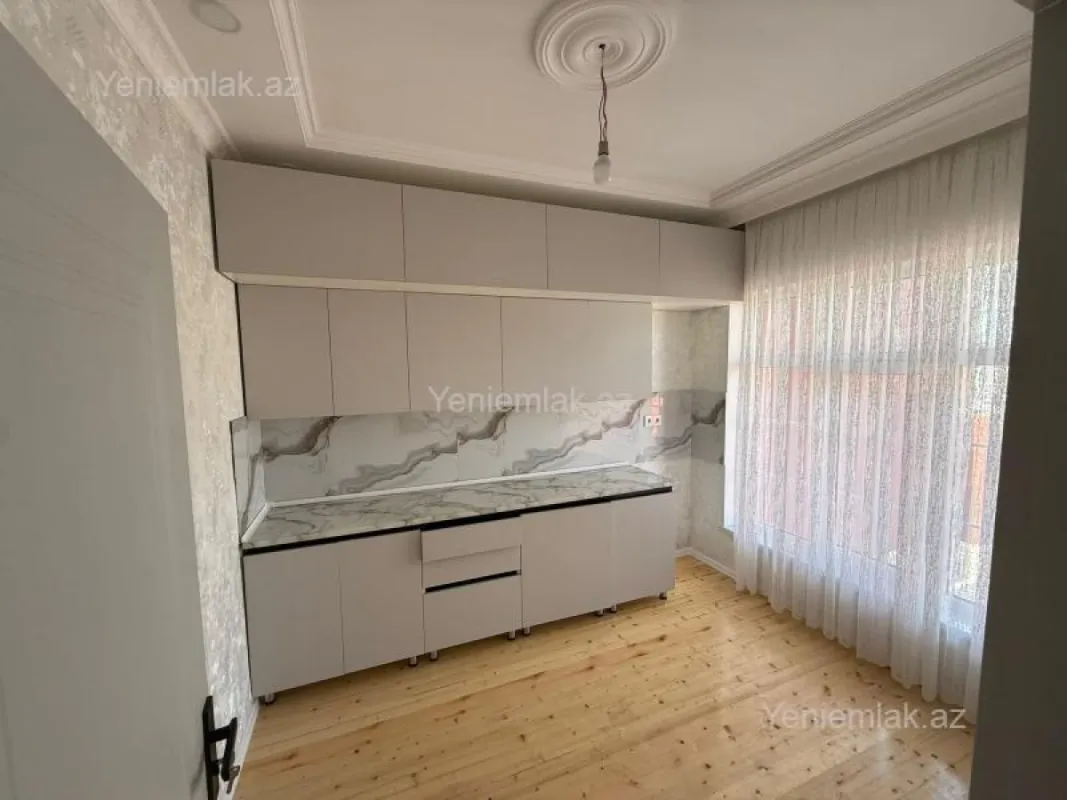 Satılır 3 otaqlı həyət evi 100 m²