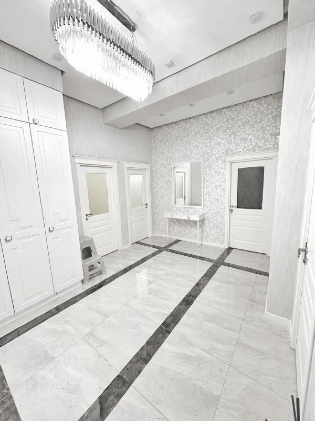 Satılır 3 otaqlı yeni tikili 137 m²