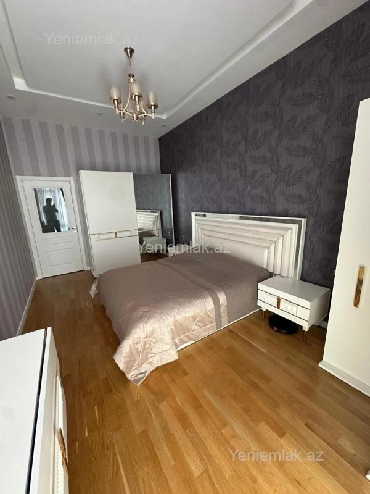 Satılır 3 otaqlı yeni tikili 137 m²