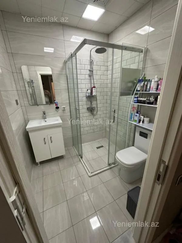 Satılır 3 otaqlı yeni tikili 137 m²