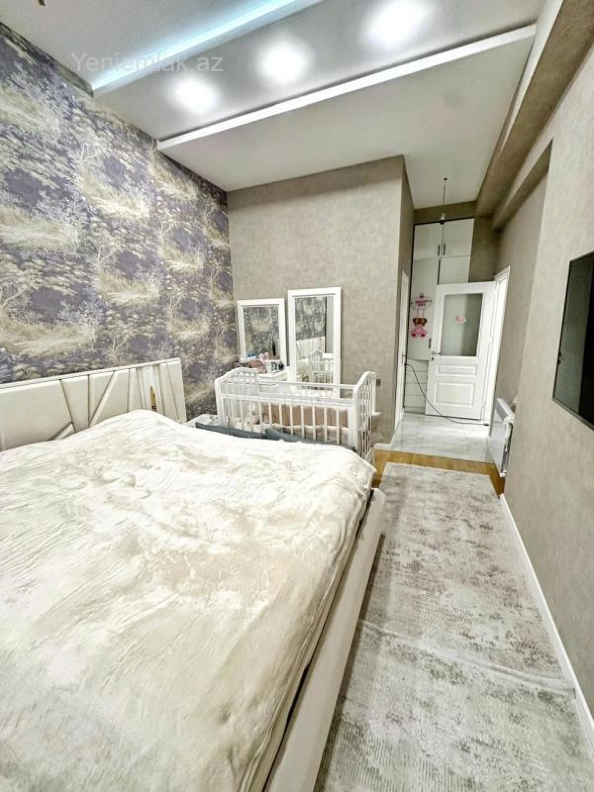 Satılır 3 otaqlı yeni tikili 137 m²