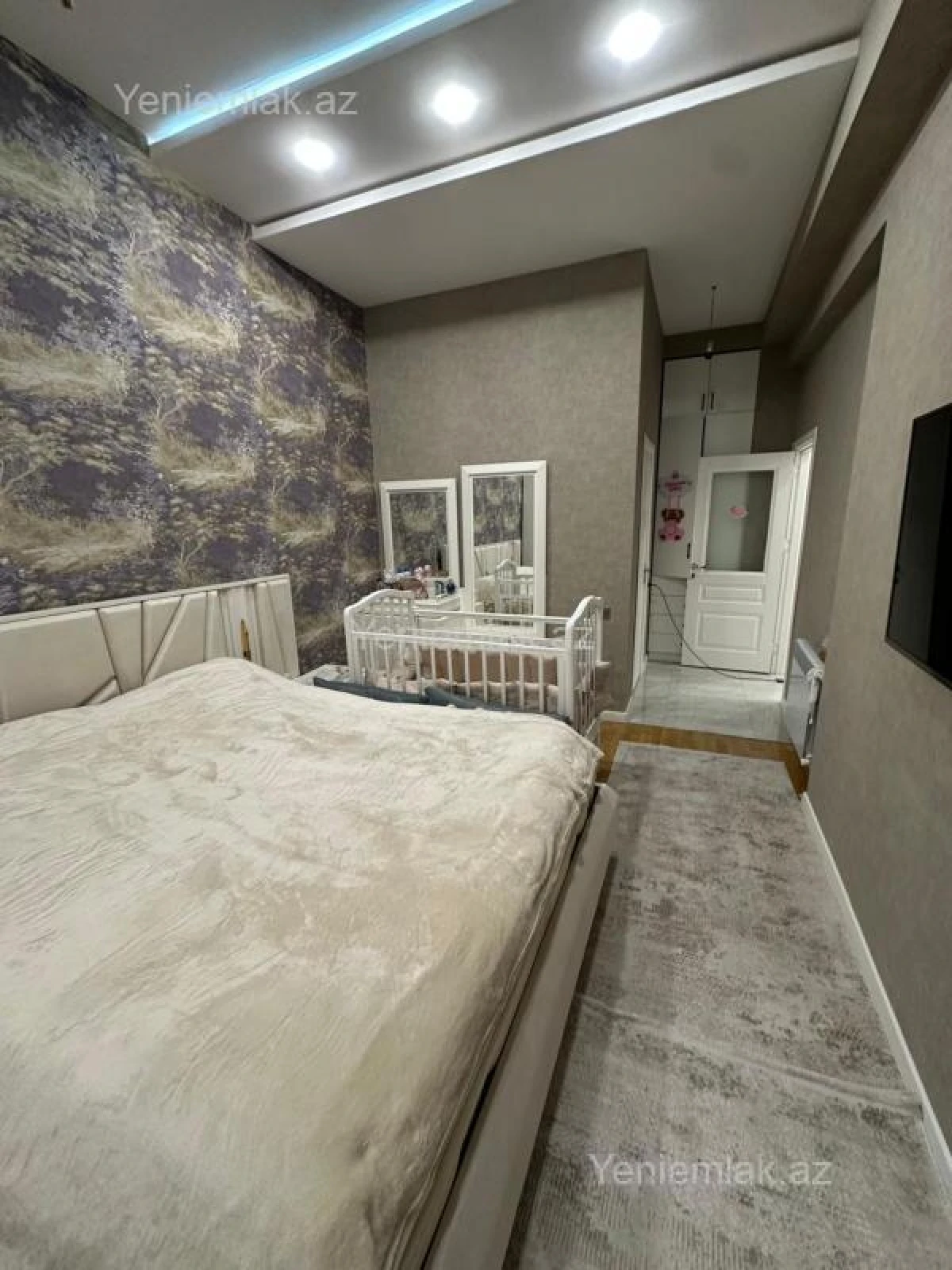 Satılır 3 otaqlı yeni tikili 137 m²