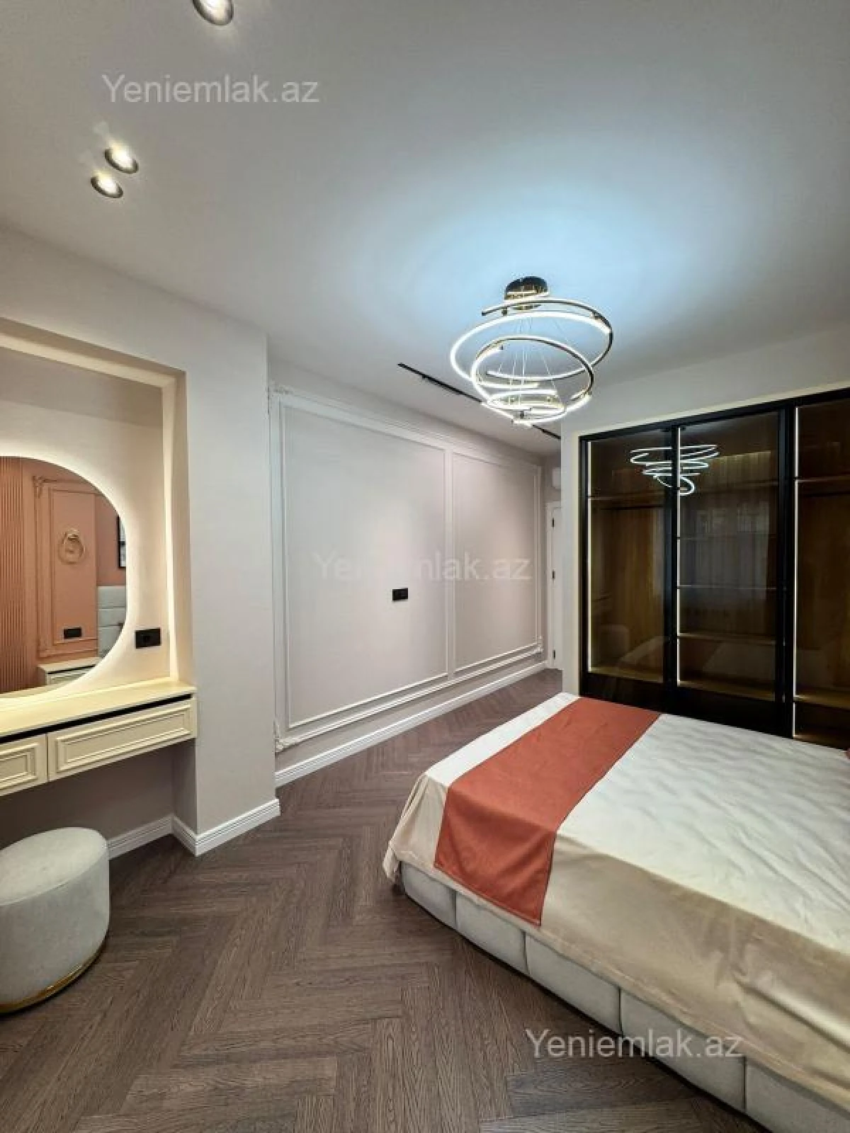 Satılır 3 otaqlı yeni tikili 95 m²