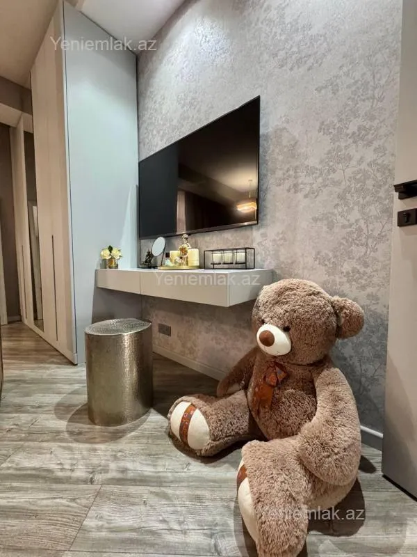 Satılır 2 otaqlı yeni tikili 80 m²