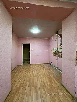 Satılır 4 otaqlı köhnə tikili 130 m²