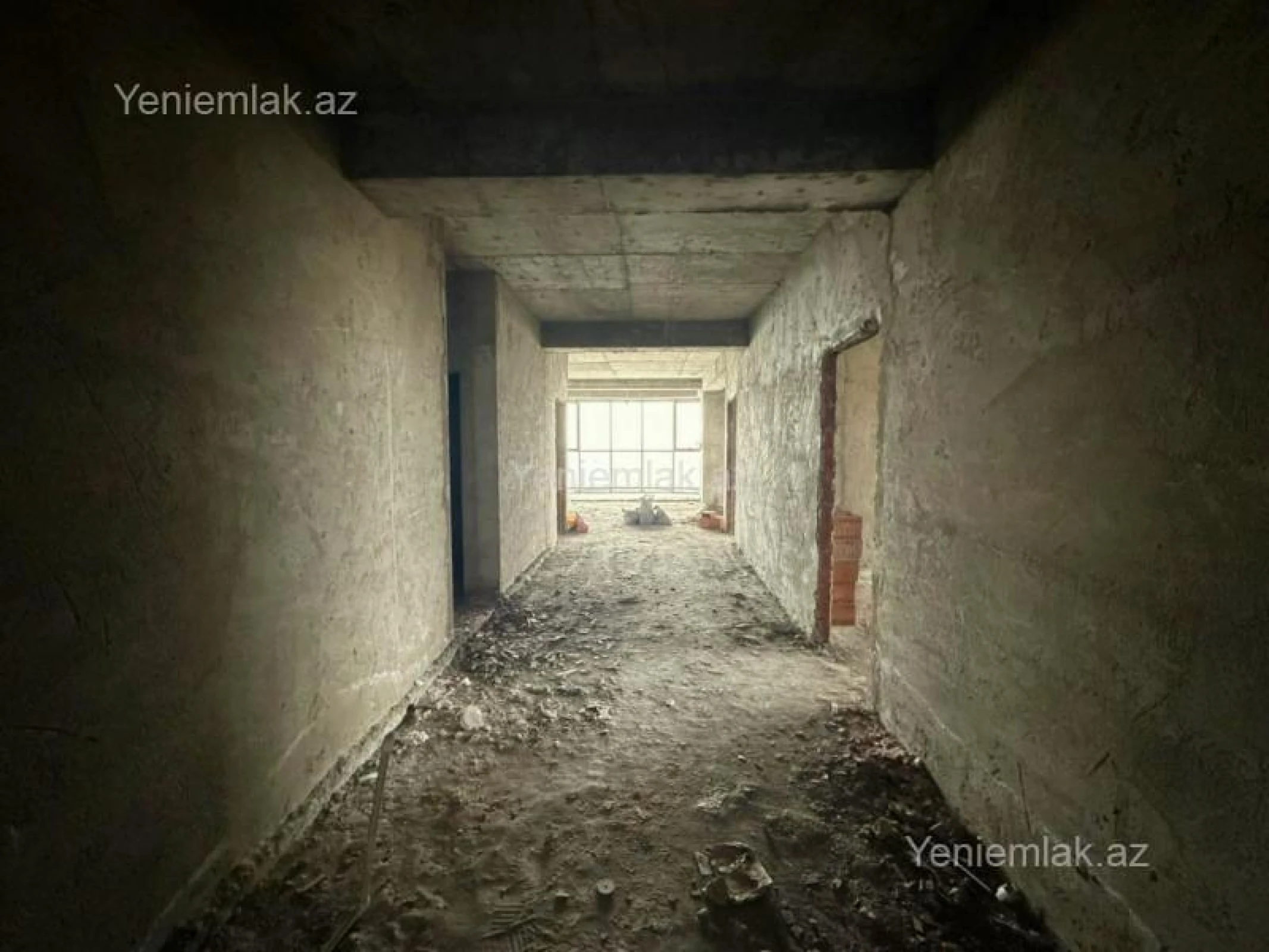 Satılır 4 otaqlı yeni tikili 200 m²