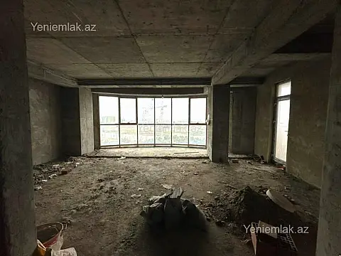 Satılır 4 otaqlı yeni tikili 200 m²