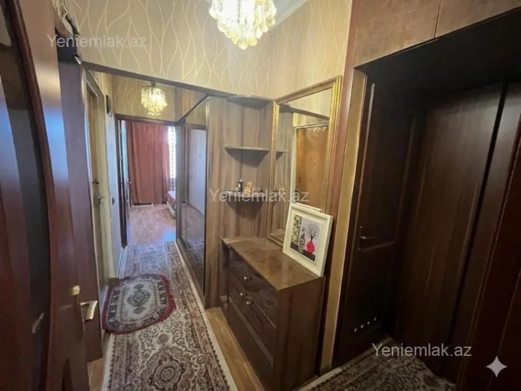Satılır 3 otaqlı köhnə tikili 90 m²