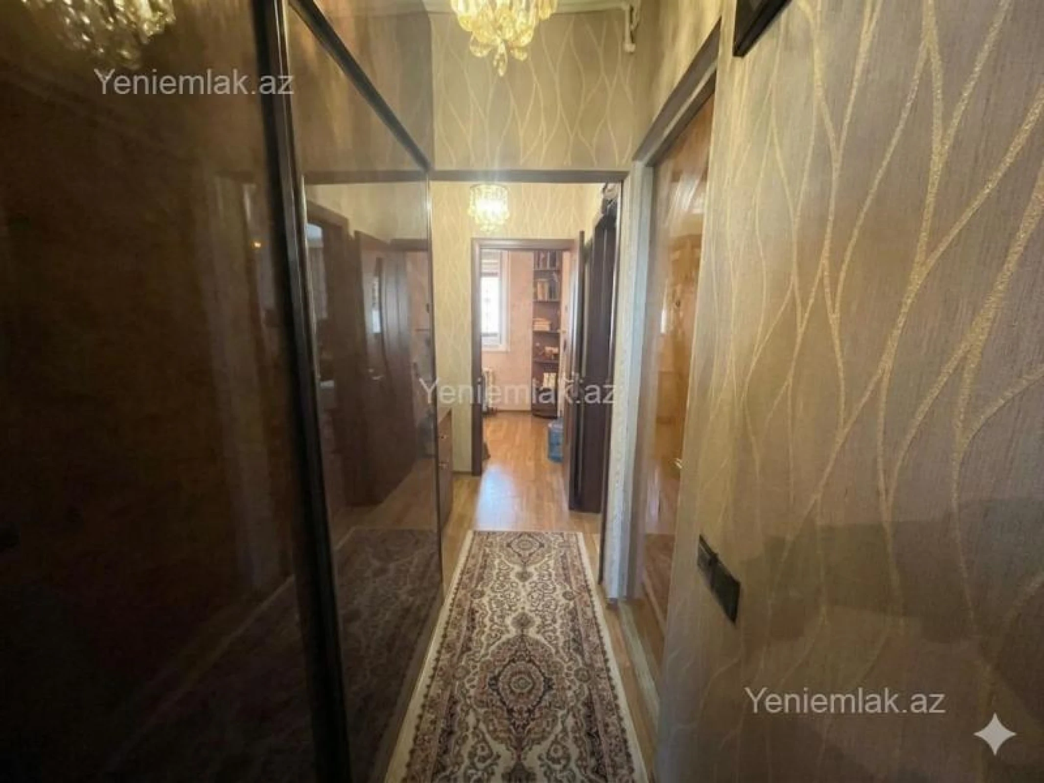 Satılır 3 otaqlı köhnə tikili 90 m²