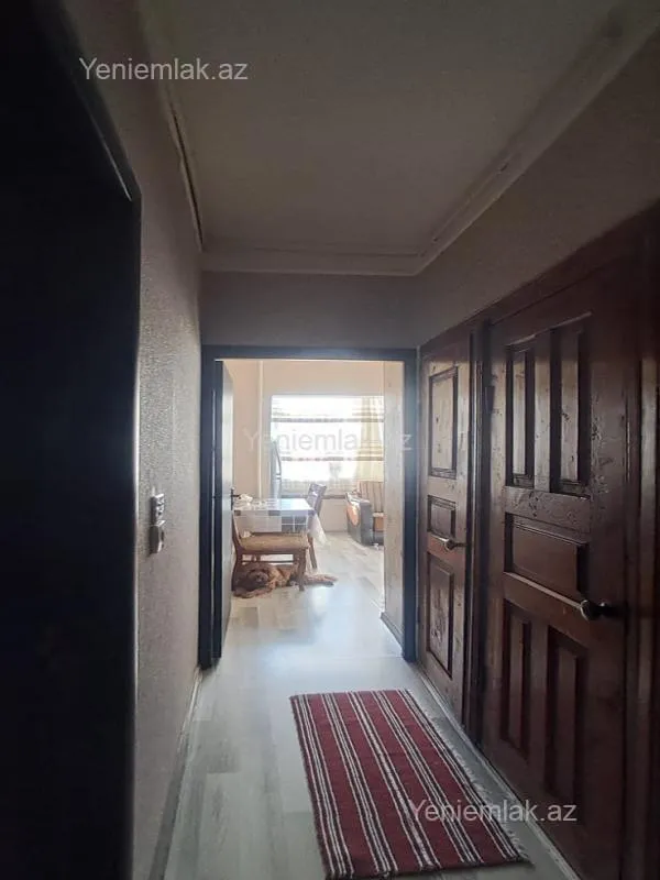 Satılır 2 otaqlı köhnə tikili 65 m²