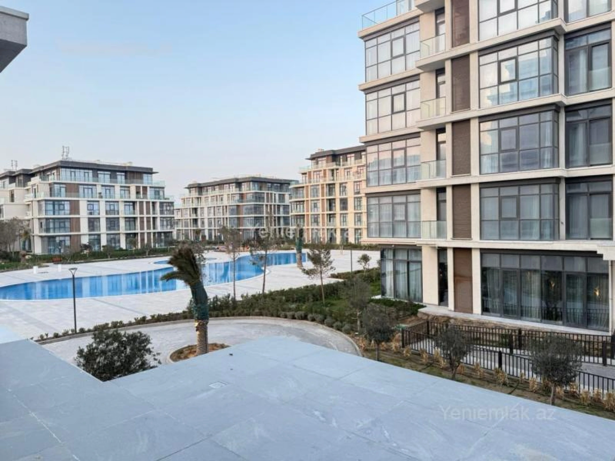 Satılır 2 otaqlı yeni tikili 104 m²