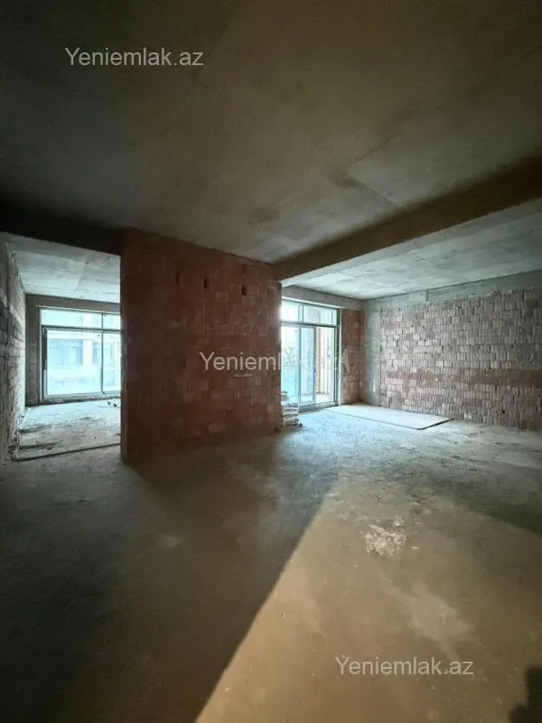 Satılır 2 otaqlı yeni tikili 104 m²