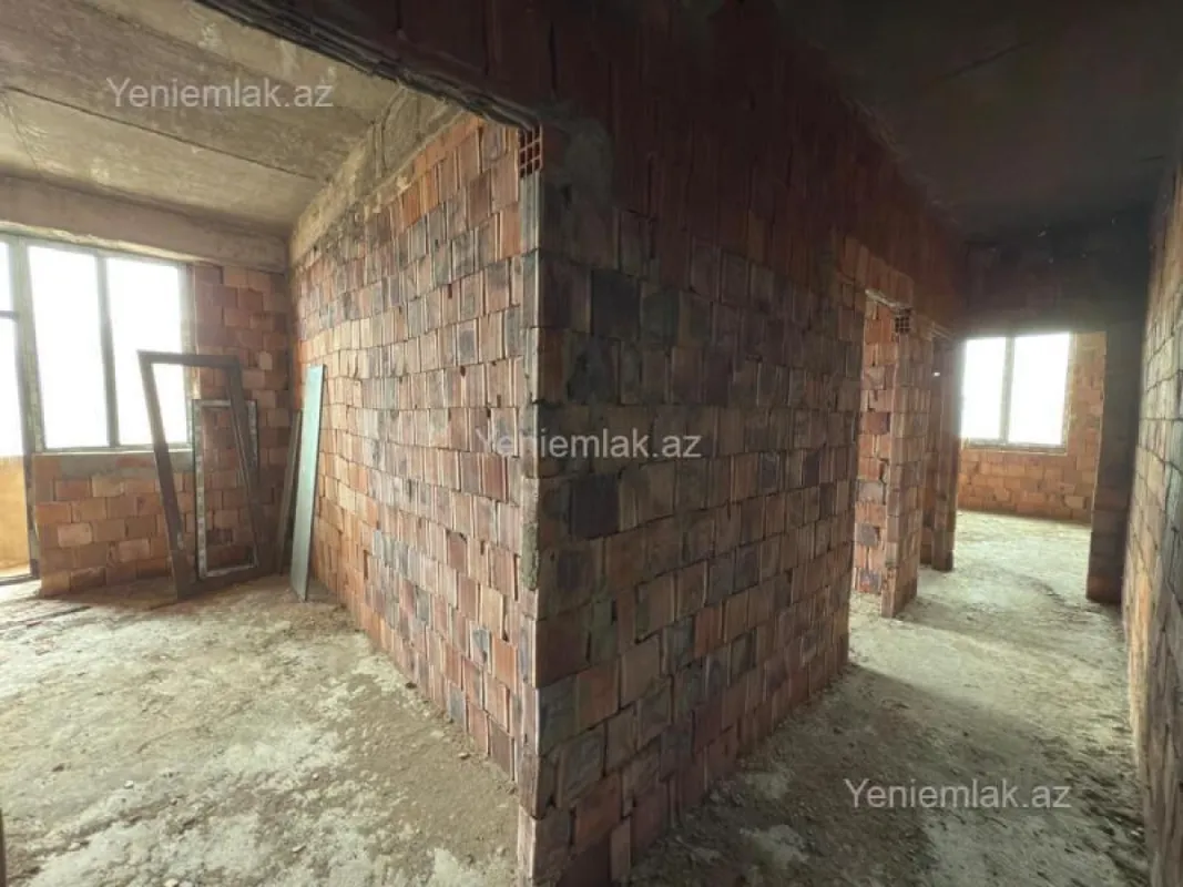 Satılır 3 otaqlı yeni tikili 100 m²
