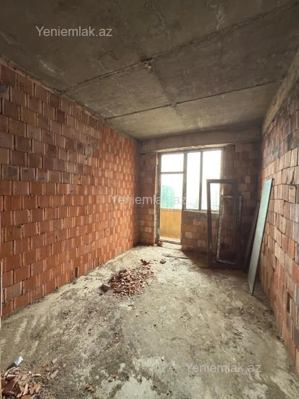 Satılır 3 otaqlı yeni tikili 100 m²