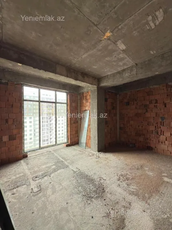 Satılır 3 otaqlı yeni tikili 100 m²