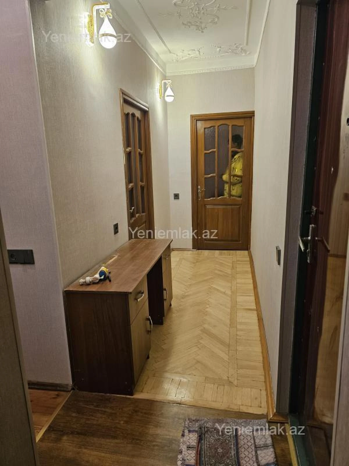 Satılır 2 otaqlı köhnə tikili 80 m²