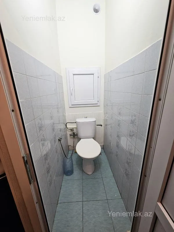 Satılır 2 otaqlı köhnə tikili 80 m²