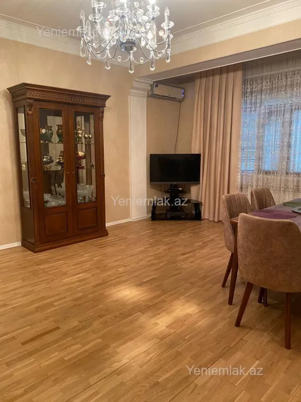 Satılır 3 otaqlı yeni tikili 116 m²