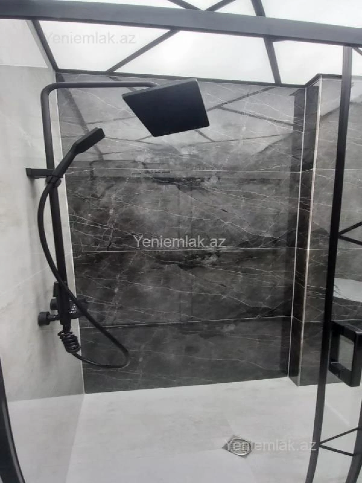 Satılır 3 otaqlı yeni tikili 108 m²