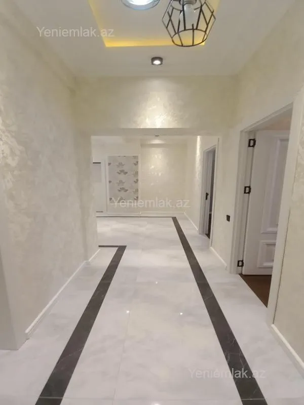 Satılır 3 otaqlı yeni tikili 108 m²