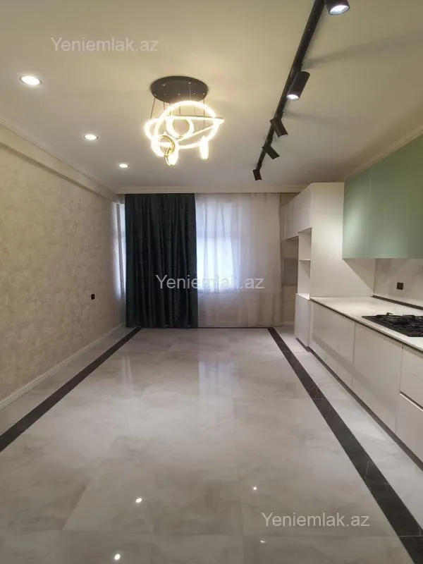 Satılır 3 otaqlı yeni tikili 108 m²