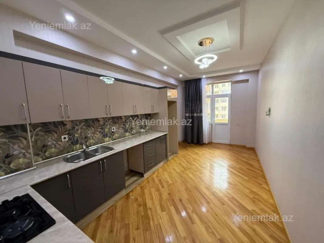 Satılır 9 otaqlı yeni tikili 135 m²