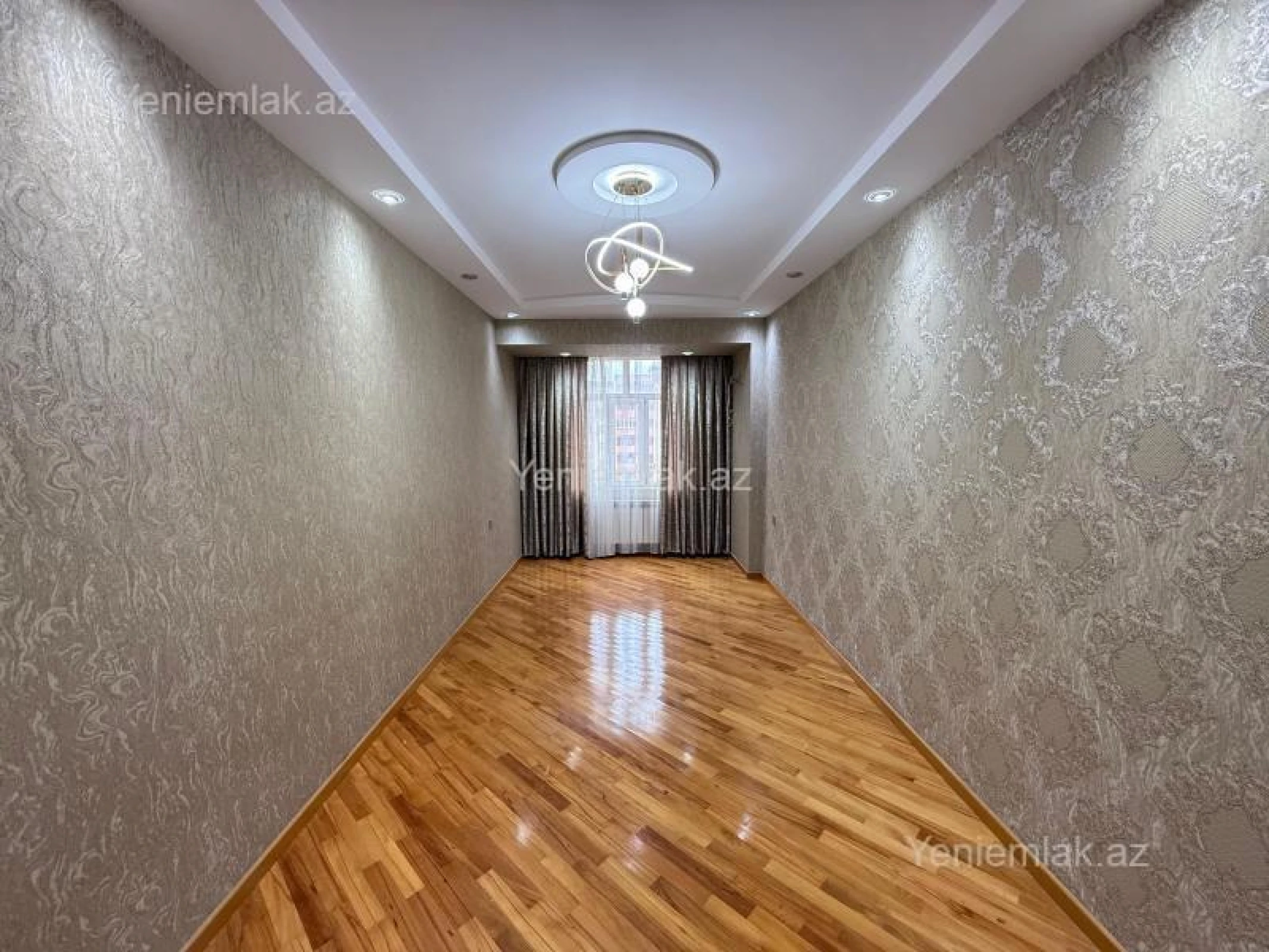 Satılır 9 otaqlı yeni tikili 135 m²