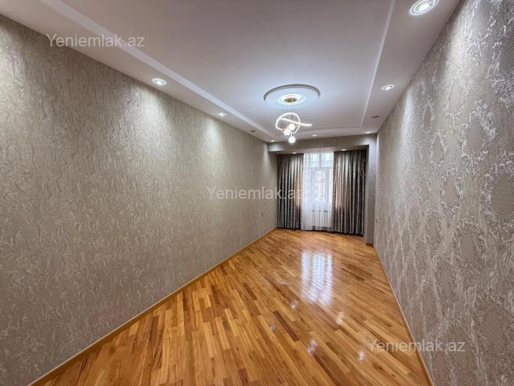 Satılır 9 otaqlı yeni tikili 135 m²
