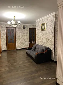 Satılır 4 otaqlı köhnə tikili 105 m²