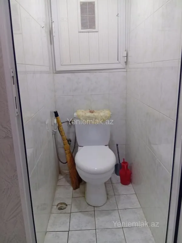 Satılır 2 otaqlı köhnə tikili 50 m²