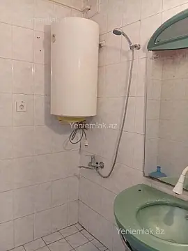 Satılır 2 otaqlı köhnə tikili 50 m²