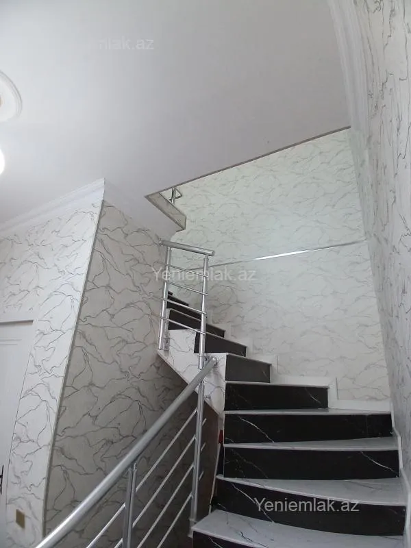 Satılır 4 otaqlı həyət evi 150 m²