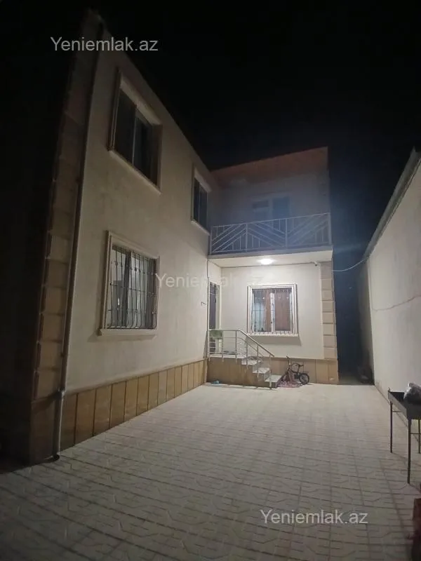 Satılır 4 otaqlı həyət evi 150 m²