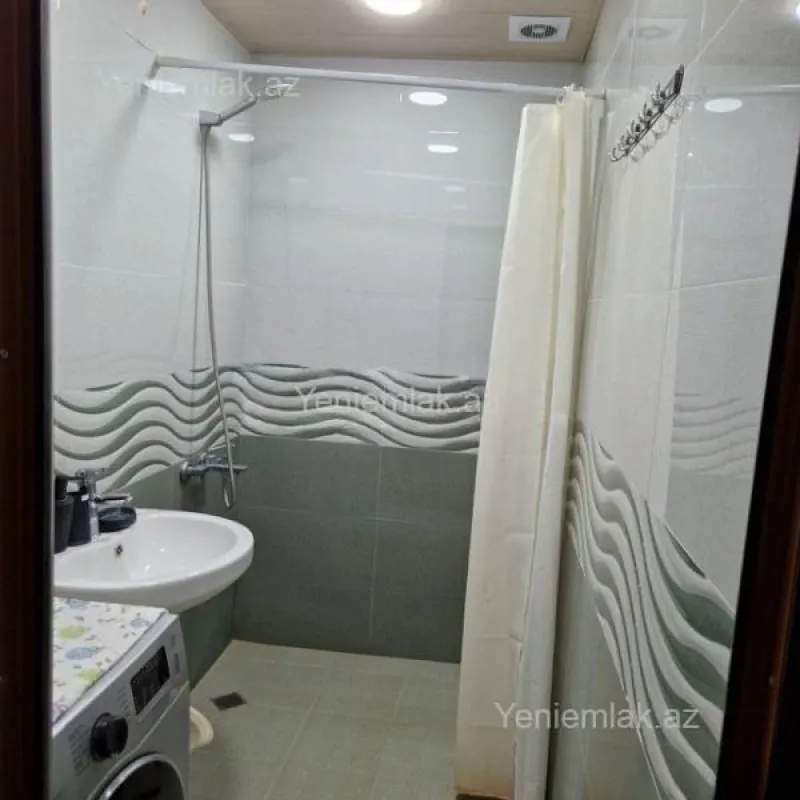 Satılır 3 otaqlı köhnə tikili 90 m²