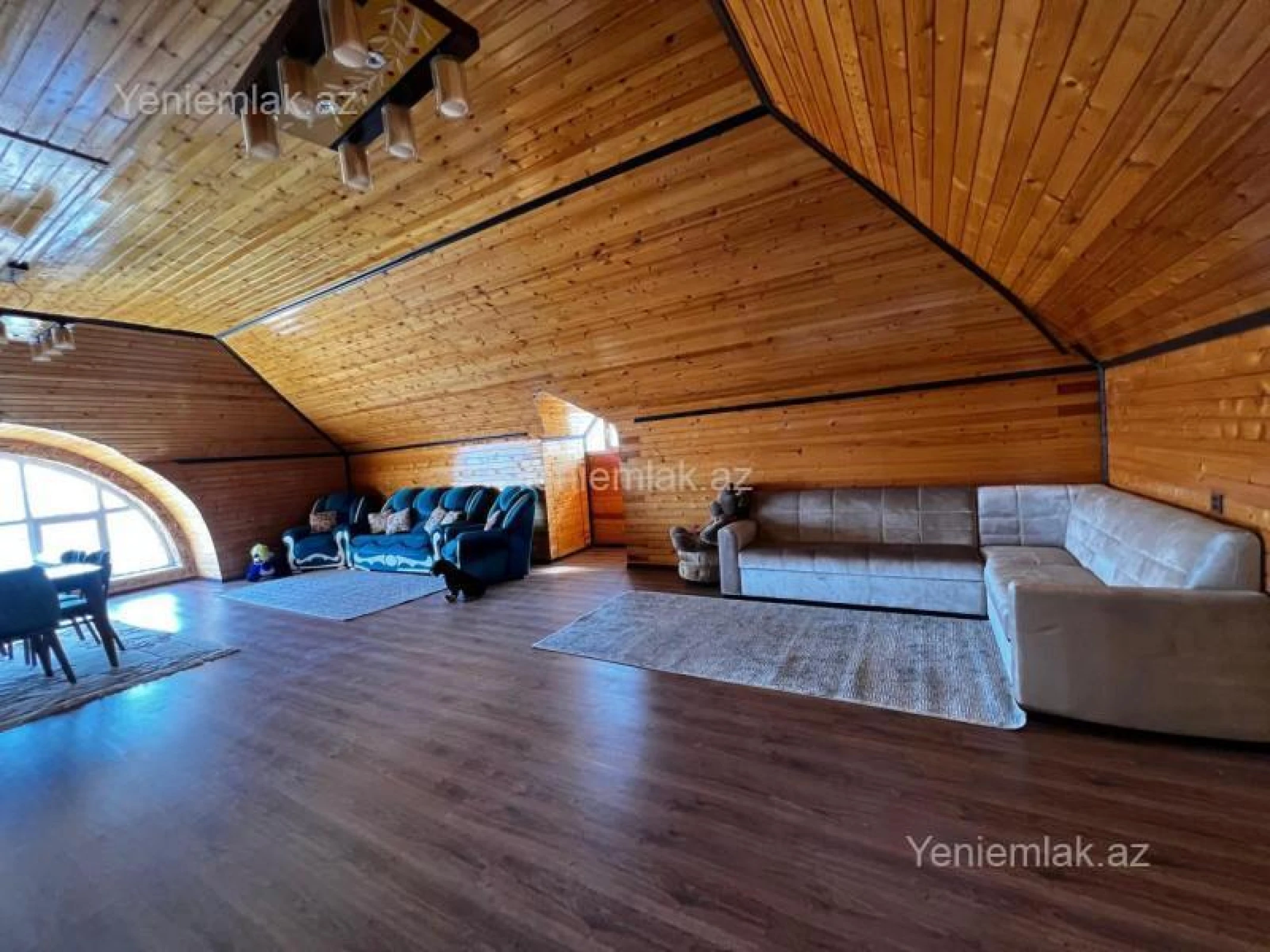 Satılır 7 otaqlı həyət evi 410 m²