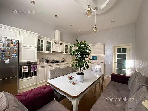 Satılır 7 otaqlı həyət evi 410 m²