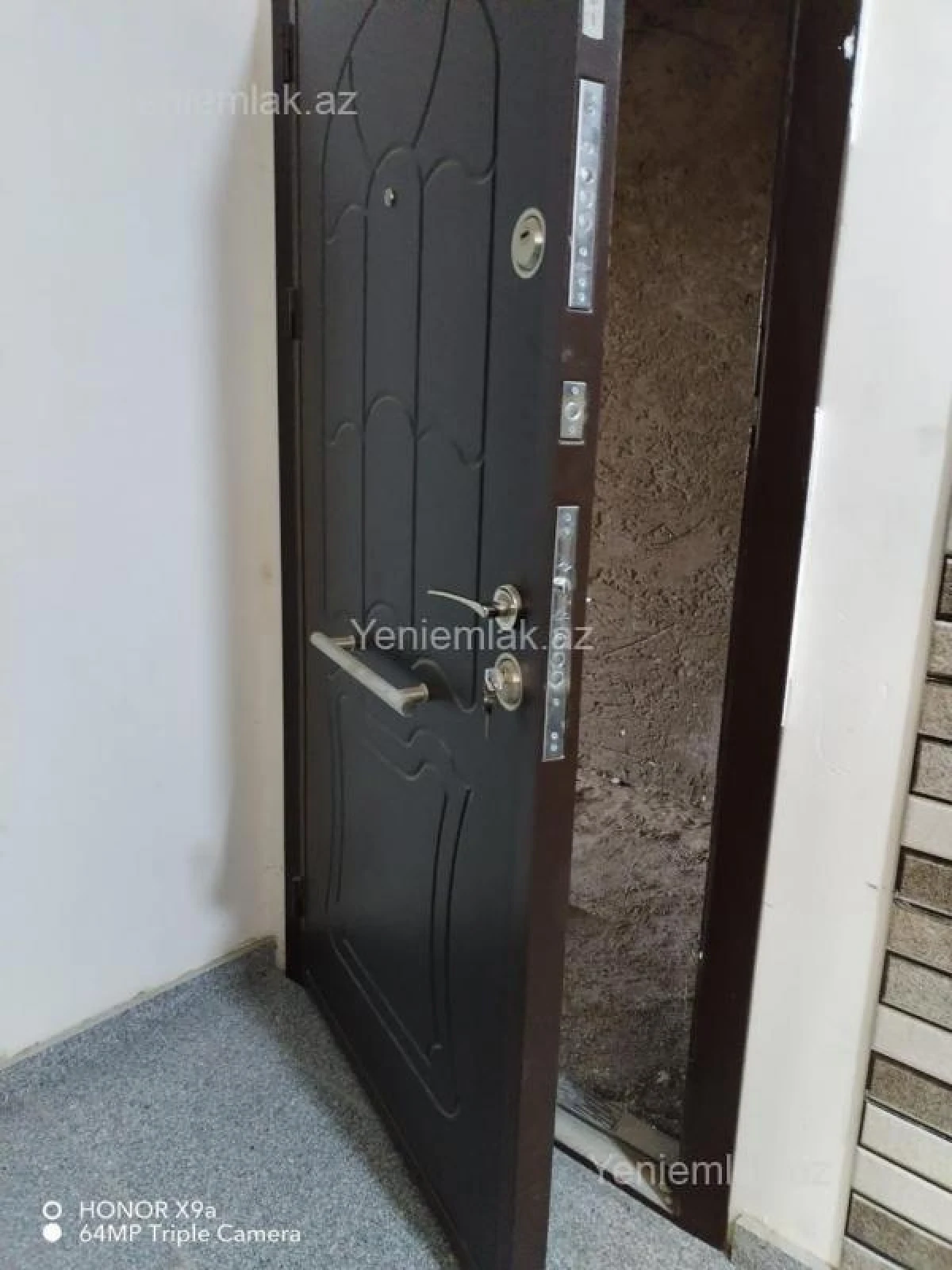 Satılır 2 otaqlı yeni tikili 60 m²