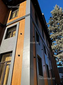 Satılır 8 otaqlı həyət evi 800 m²