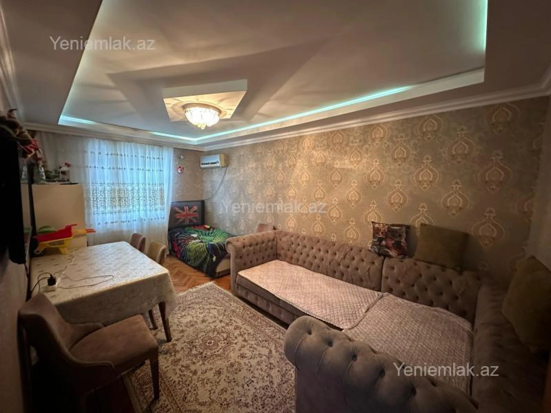 Satılır 3 otaqlı köhnə tikili 80 m²